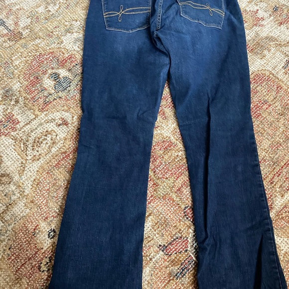 Levi’s Denizen Jeans Curvy Boot Cut - Picture 7 of 7
